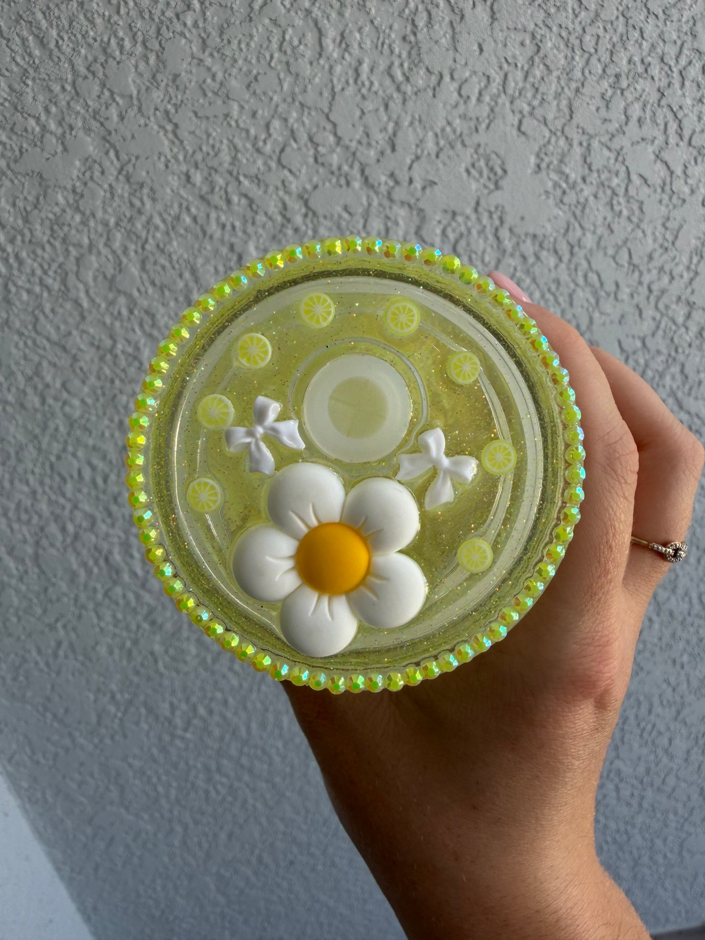 Snow Globe Cup | Lemon Bloom
